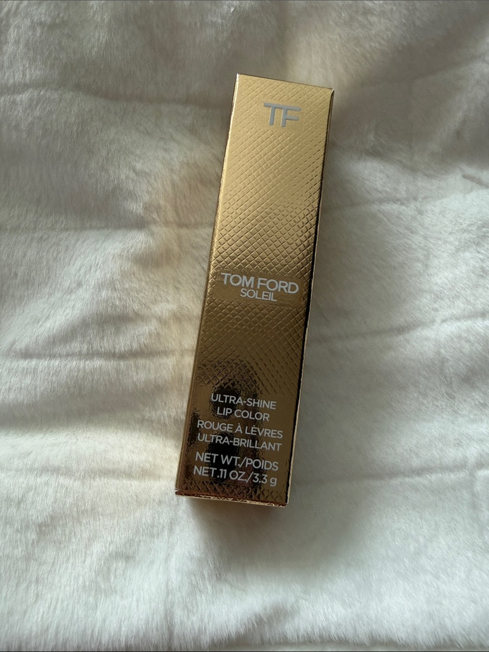 Tom Ford Ultra Shine Lipstick Color with Glossy Effect-41 Remote Isle
